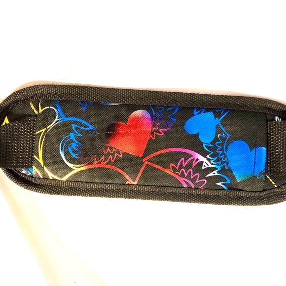 NWT Triple Gear metallic multicolor crossbody messenger bag hearts with wings - Picture 11 of 11